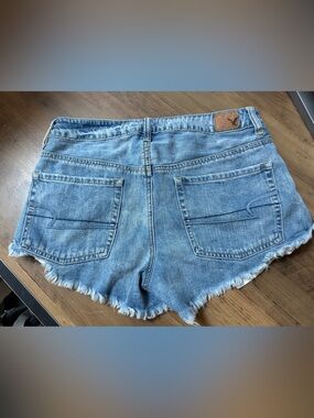 American Eagle Hi-Rise Festival Denim Shorts Size 8 Distressed Raw Hem